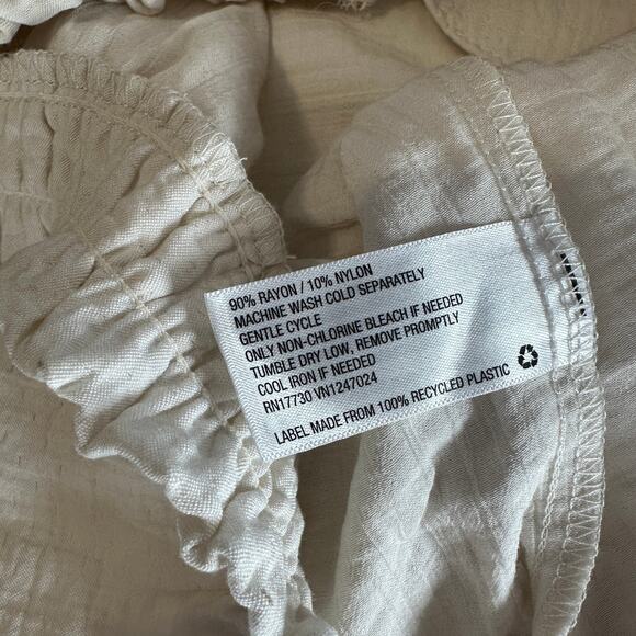 A New Day Cropped Sleeveless Blouse Tank Top WMNS SZ XL Cream Crew Neck Slim Fit - Picture 7 of 8